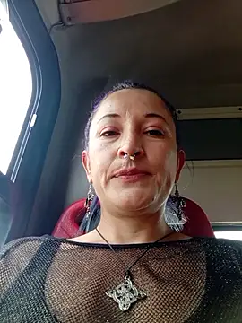 sophie banger online show from 10.27.25