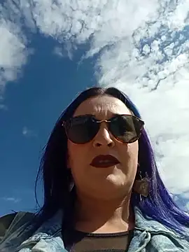 Snapshot of sophie_banger chatting on 02.18.26 sophie banger online show from 02.18.26