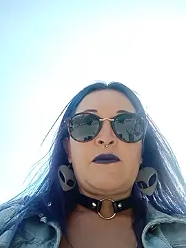 Snapshot of sophie_banger chatting on 02.27.26 sophie banger online show from 02.27.26