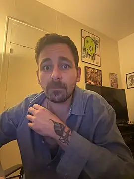 Snapshot of defbond420 chatting on 10.29.25 defbond420 online show from 10.29.25