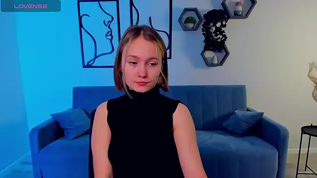 Snapshot of BritnieCute chatting on 01.31.25 BritnieCute online show from 01.31.25