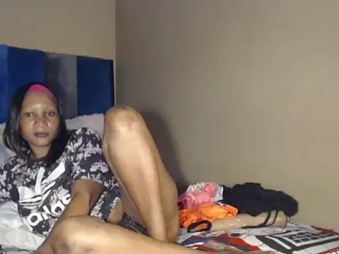 ROUNDDIRTYASSXX online show from 01.02.25