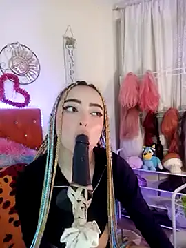 Yennastone online show from 12.26.24