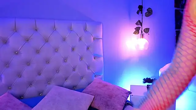 ZoeHarris online show from 09.29.25