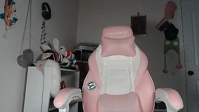 Snapshot of GoddessPinxx chatting on 07.31.26 GoddessPinxx online show from 07.31.26