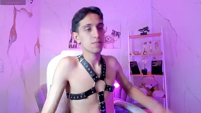 Snapshot of JackRibas_ chatting on 10.08.25 JackRibas online show from 10.08.25