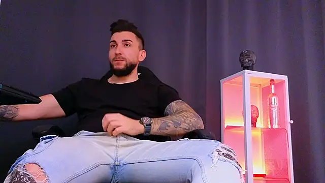 MightyAaron66 online show from 02.05.25