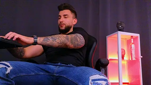 MightyAaron66 online show from 02.06.25