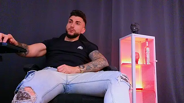 MightyAaron66 online show from 02.07.25