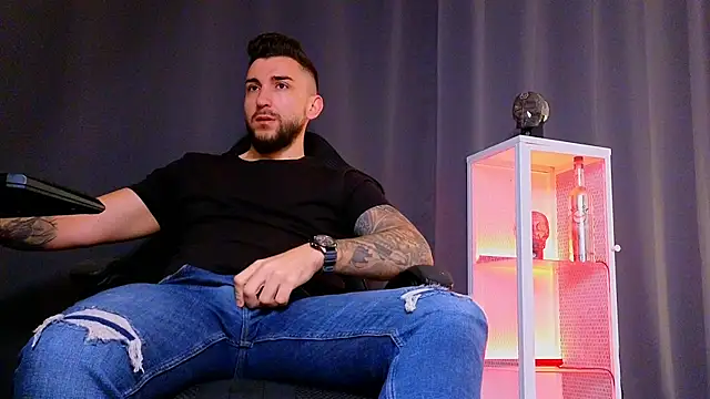 MightyAaron66 online show from 02.10.25