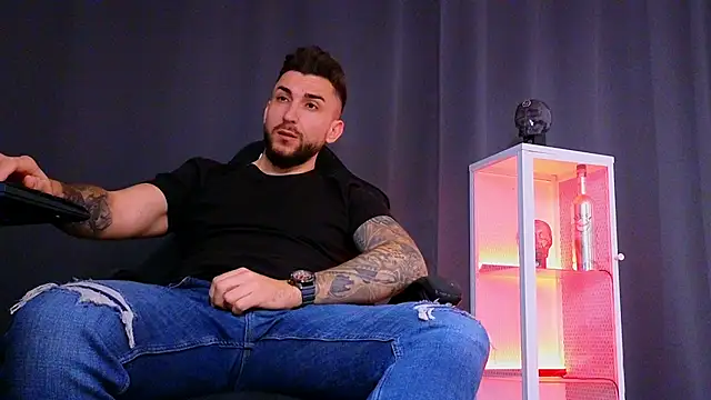 MightyAaron66 online show from 02.11.25