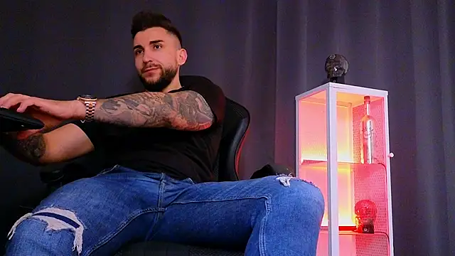 MightyAaron66 online show from 02.11.25