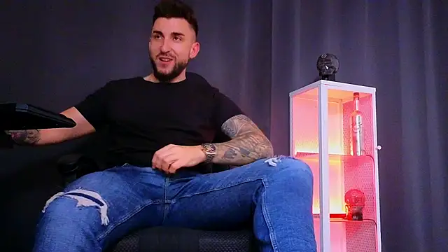 MightyAaron66 online show from 02.11.25