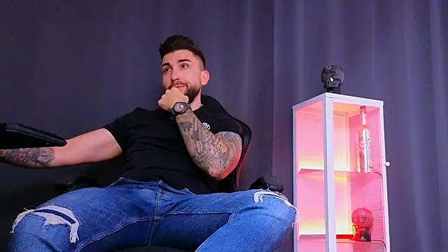 MightyAaron66 online show from 02.14.25