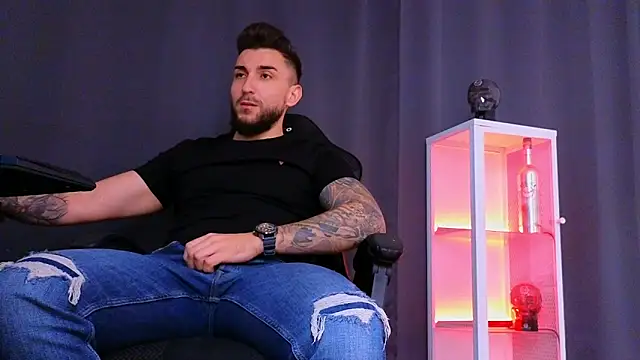 MightyAaron66 online show from 02.15.25