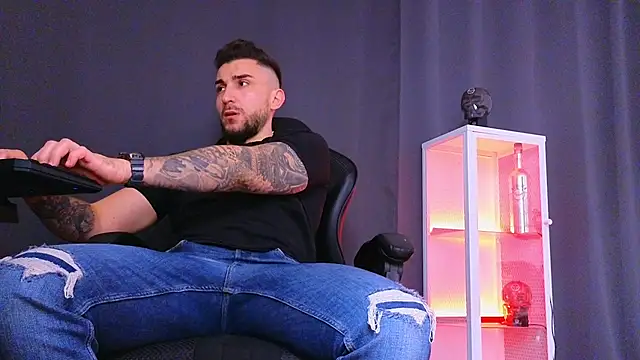 MightyAaron66 online show from 02.18.25