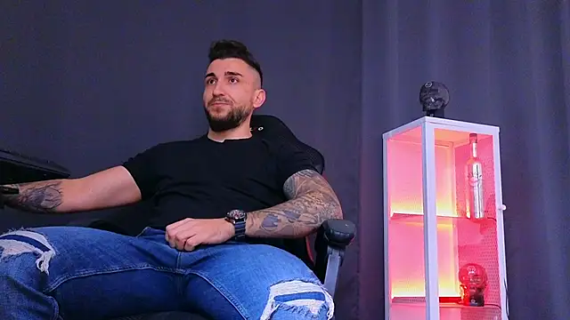 MightyAaron66 online show from 02.20.25