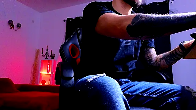 MightyAaron66 online show from 09.27.25