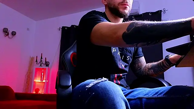 MightyAaron66 online show from 10.02.25