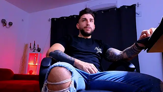 MightyAaron66 online show from 10.27.25