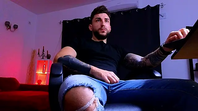 MightyAaron66 online show from 11.14.25