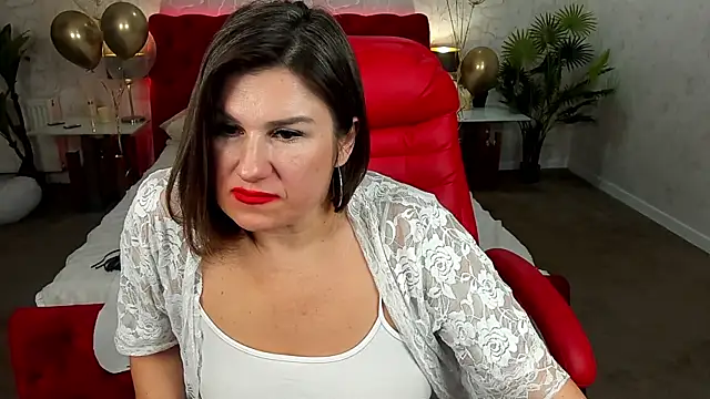 KiraRoxx online show from 02.12.25