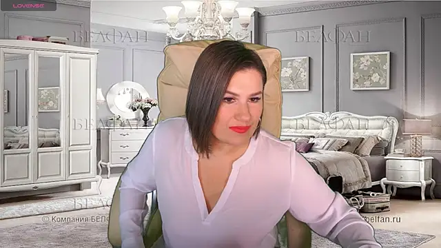 KiraRoxx online show from 02.20.25