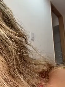 cuteluci  online show from 03.31.26