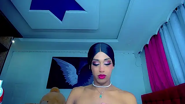 NahomiCamper online show from 12.10.24