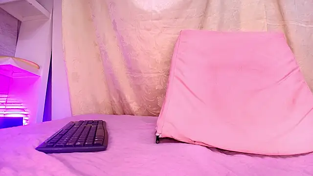 Snapshot of kata_hazel chatting on 01.30.25 kata hazel online show from 01.30.25