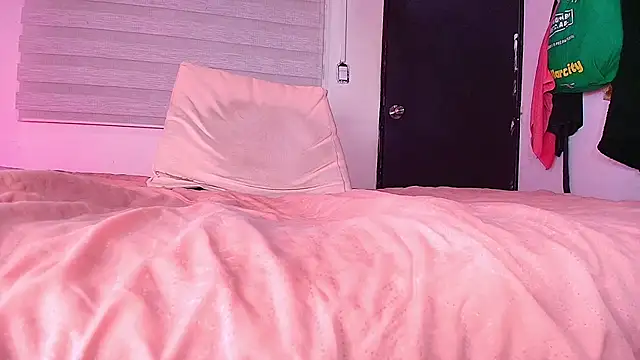 Snapshot of kata_hazel chatting on 10.01.25 kata hazel online show from 10.01.25