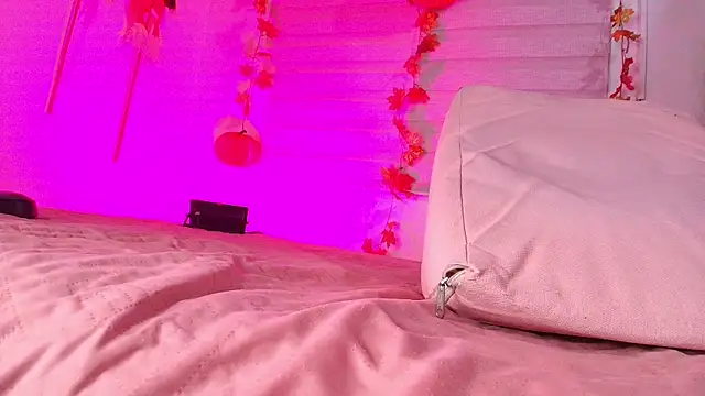 Snapshot of kata_hazel chatting on 10.15.25 kata hazel online show from 10.15.25