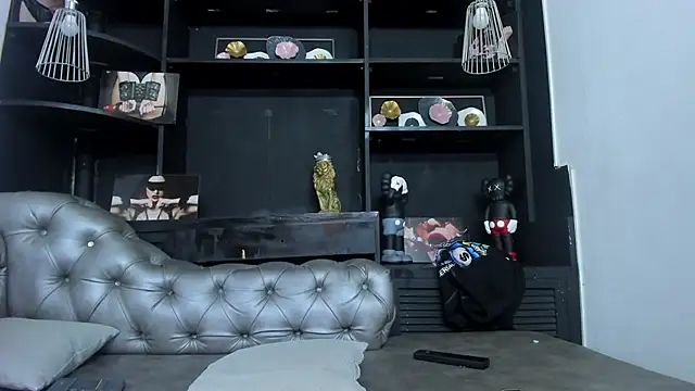 Snapshot of HeellBoy_ chatting on 10.22.25 HeellBoy  online show from 10.22.25