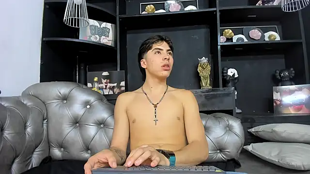 HeellBoy  online show from 10.28.25