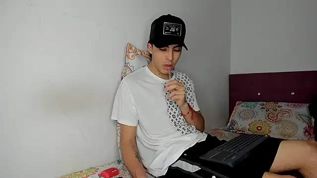 HeellBoy  online show from 02.10.26