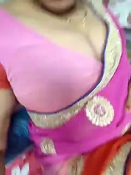 Snapshot of samitasharma chatting on 12.26.24 samitasharma online show from 12.26.24