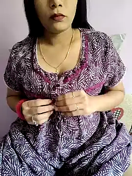 Snapshot of samitasharma chatting on 01.18.25 samitasharma online show from 01.18.25