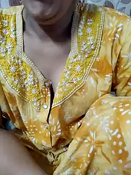 Snapshot of samitasharma chatting on 01.31.25 samitasharma online show from 01.31.25