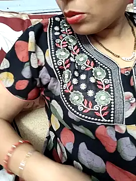Snapshot of samitasharma chatting on 02.09.25 samitasharma online show from 02.09.25