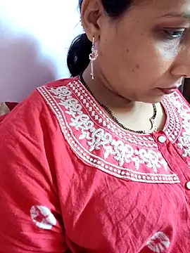 Snapshot of samitasharma chatting on 03.02.25 samitasharma online show from 03.02.25