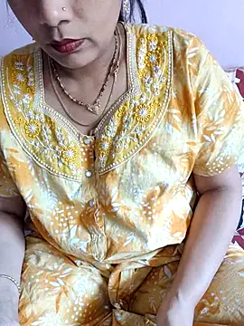 Snapshot of samitasharma chatting on 03.06.25 samitasharma online show from 03.06.25