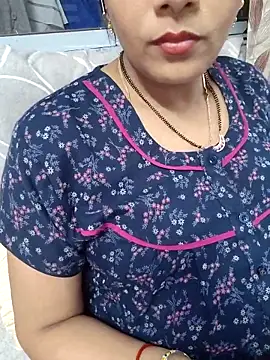 Snapshot of samitasharma chatting on 03.21.25 samitasharma online show from 03.21.25