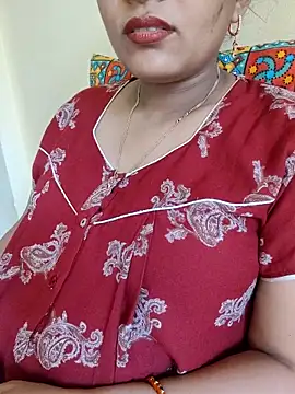 Snapshot of samitasharma chatting on 09.09.25 samitasharma online show from 09.09.25