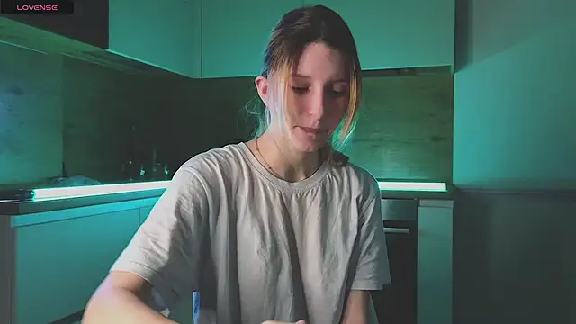 Fellissa online show from 12.21.24