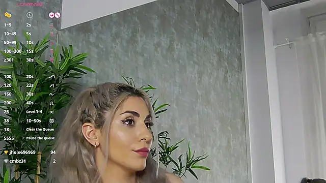 Snapshot of CelineMeyerr chatting on 02.06.25 CelineMeyerr online show from 02.06.25