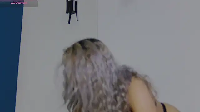 Snapshot of CelineMeyerr chatting on 09.24.25 CelineMeyerr online show from 09.24.25