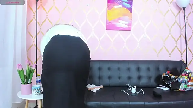 ladylians online show from 01.11.25