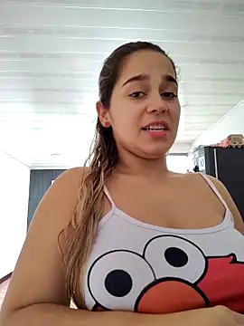 LaurenWelly  online show from 02.17.25