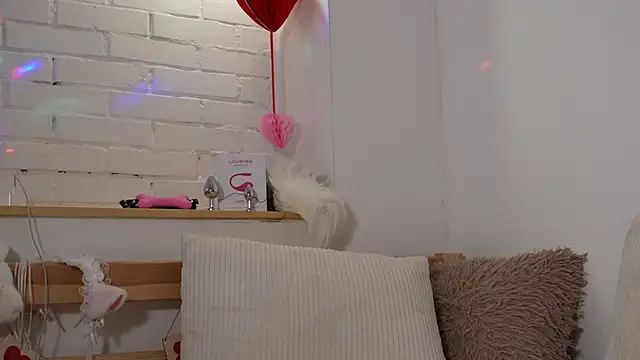 MonicaAsis online show from 12.07.24