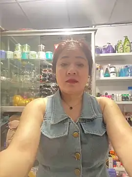 Snapshot of Cesywet chatting on 02.20.25 Cesywet online show from 02.20.25